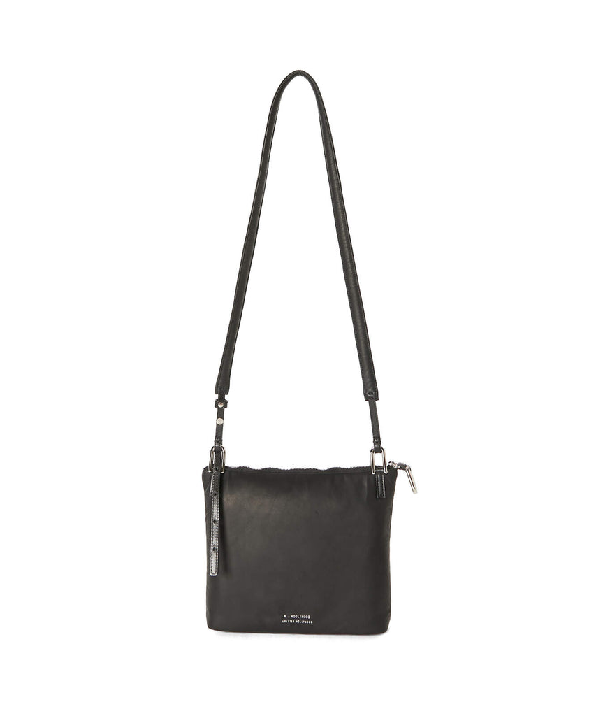 2252-AC08 / SHOULDER BAG