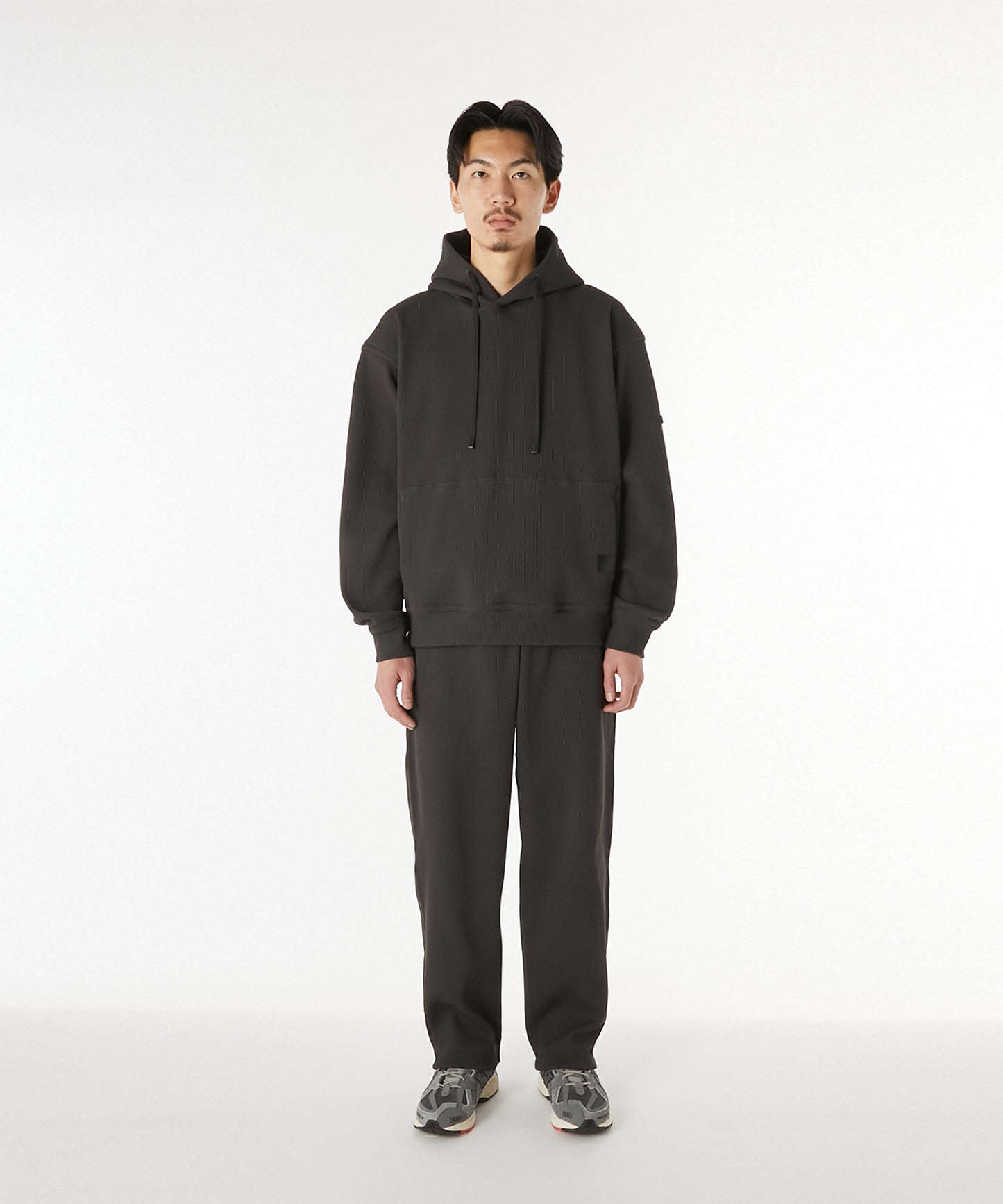 2252-CS11-031 / PULLOVER HOODIE BLACK