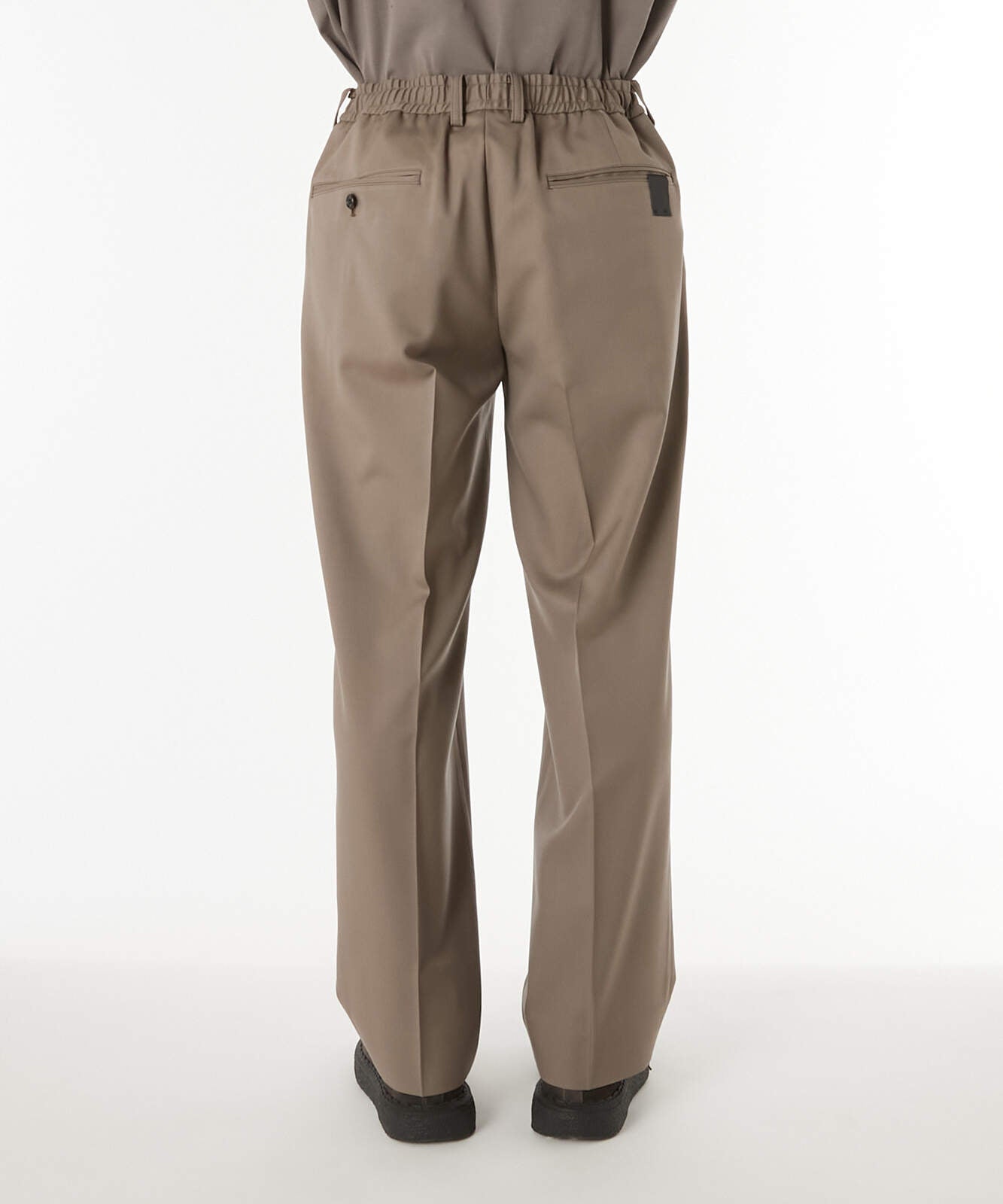 2252-PT22-004 / 2TUCK TROUSERS
BLACK