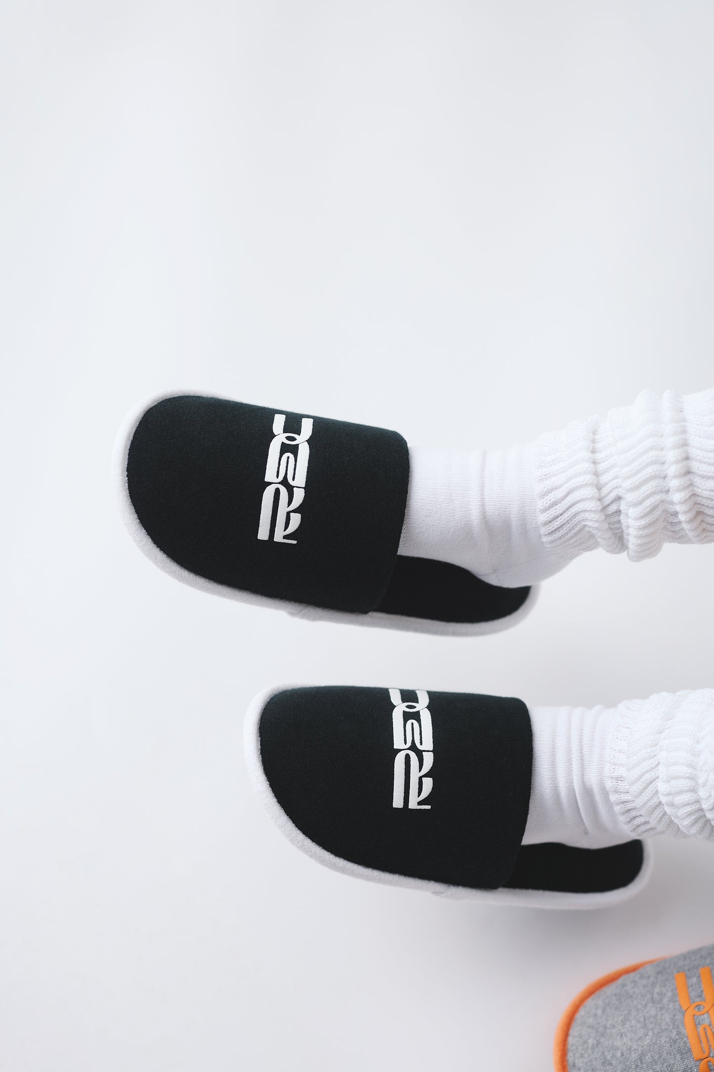 RDC × EVANS Room Shoes GRAY