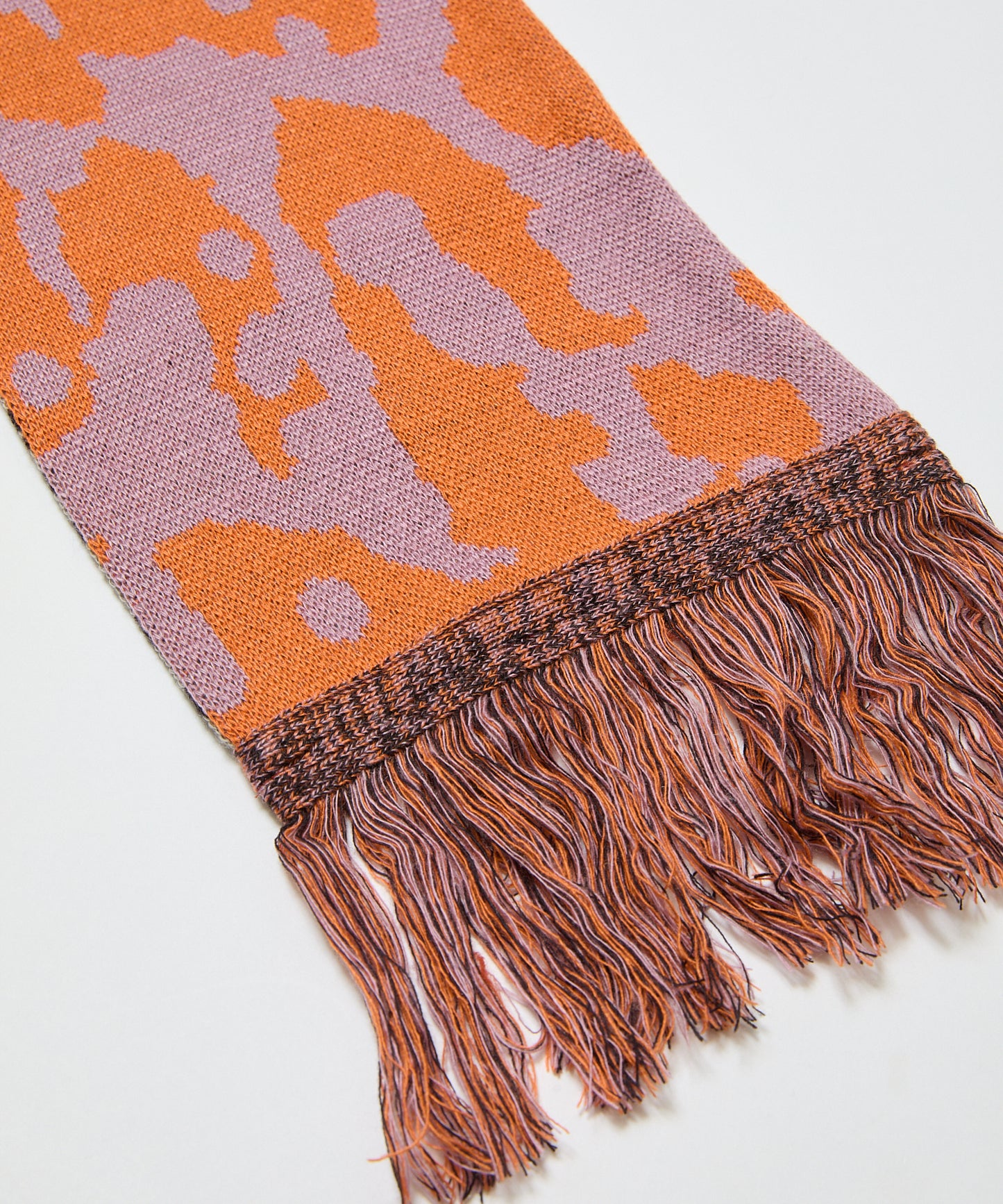 BAL-A-673 JACQUARD KNIT SOCCER SCARF