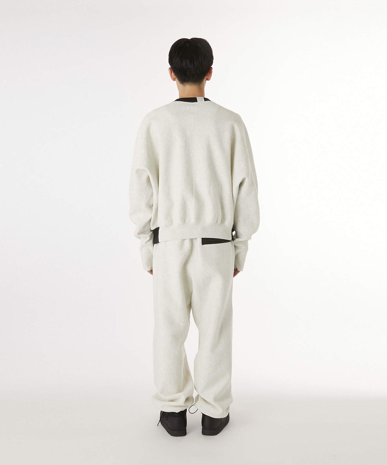 C8-C042 / CREWNECK SWEATSHIRT CHARCOAL