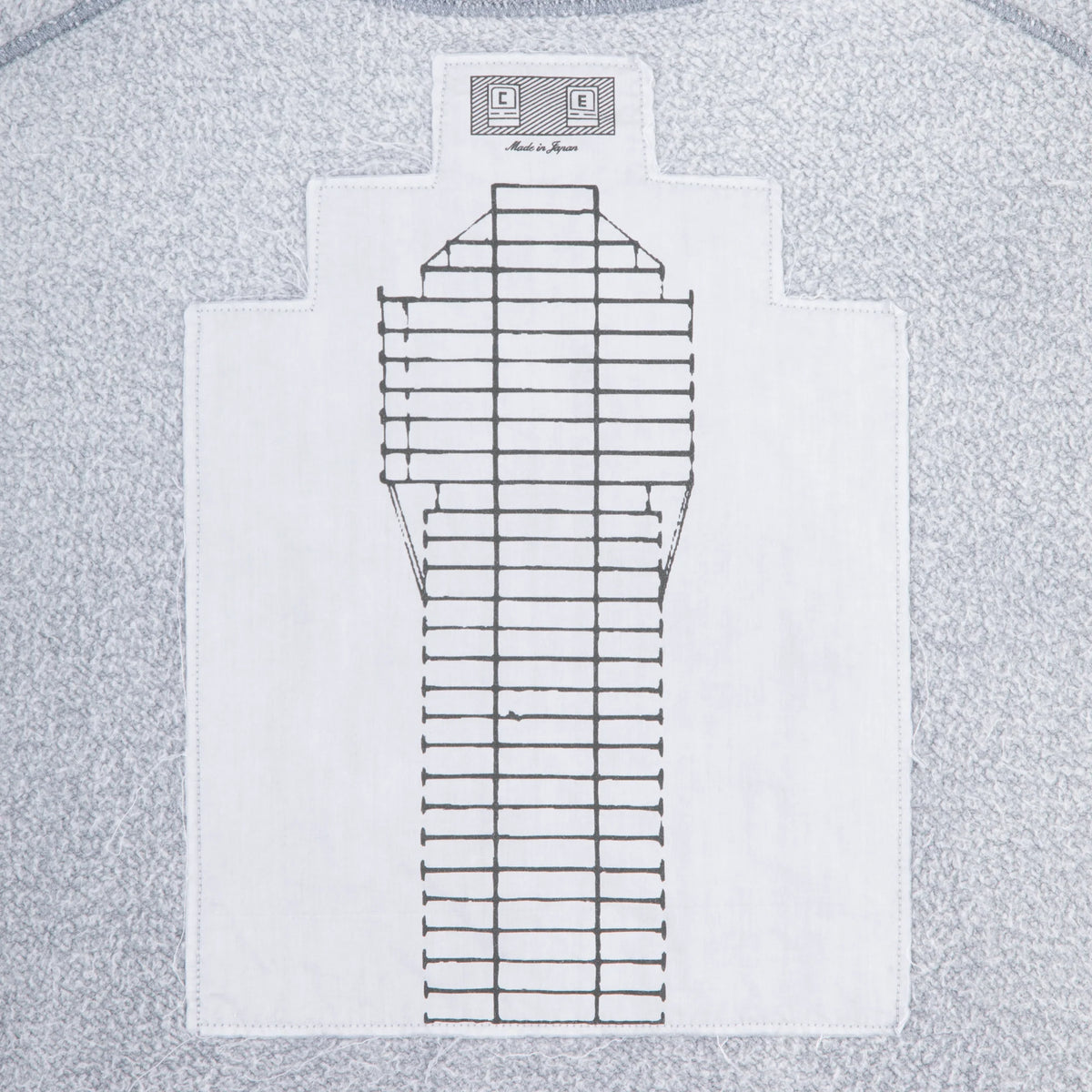 CES30CS10 OVERDYE PANEL SHOULDER CREW NECK GREY