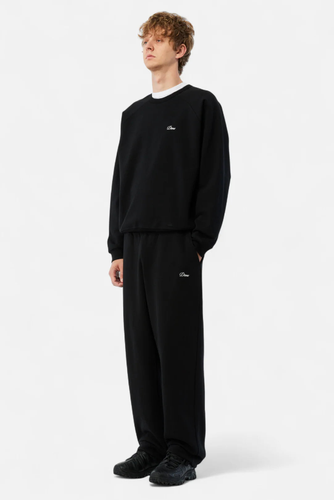 Cursive Small Logo Crewneck BLACK