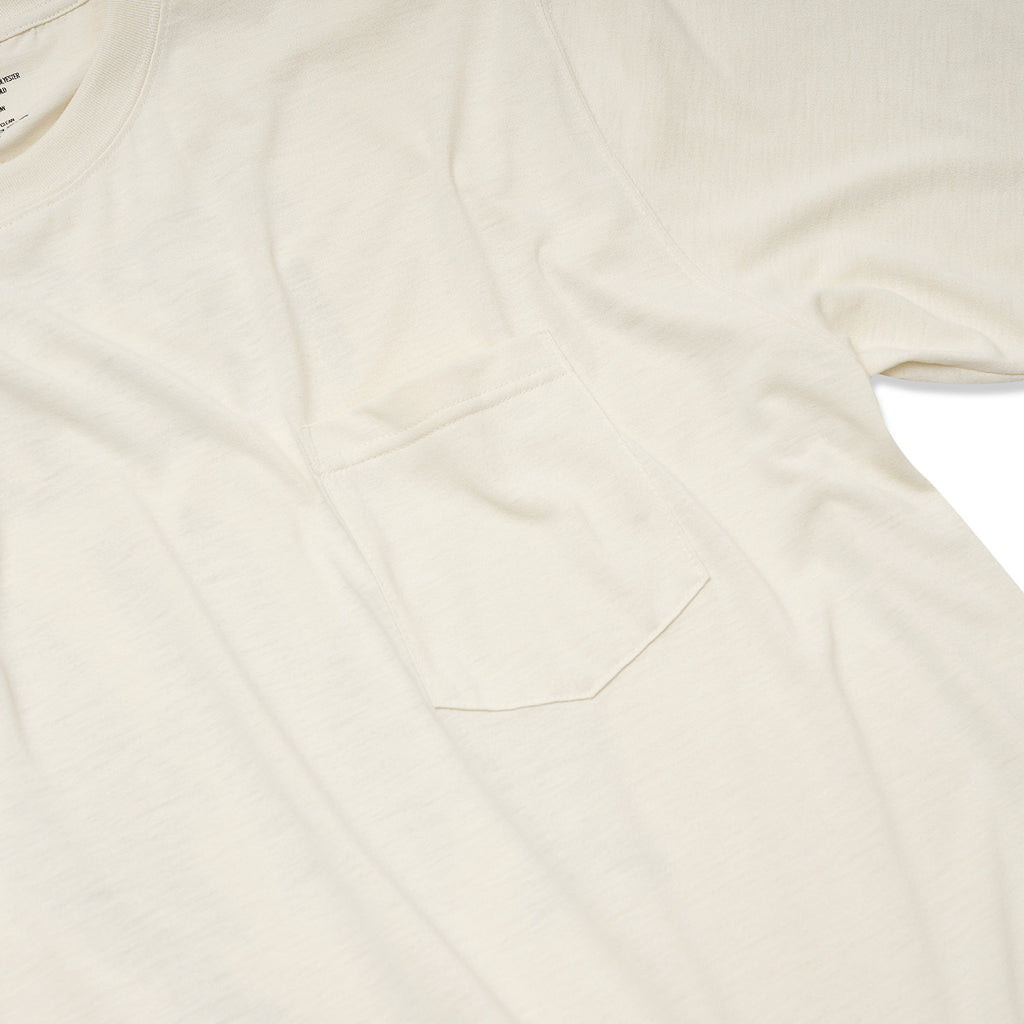 POCKET TEE (DEPESCE MODE) O.WHITE (BLACK PRINT)