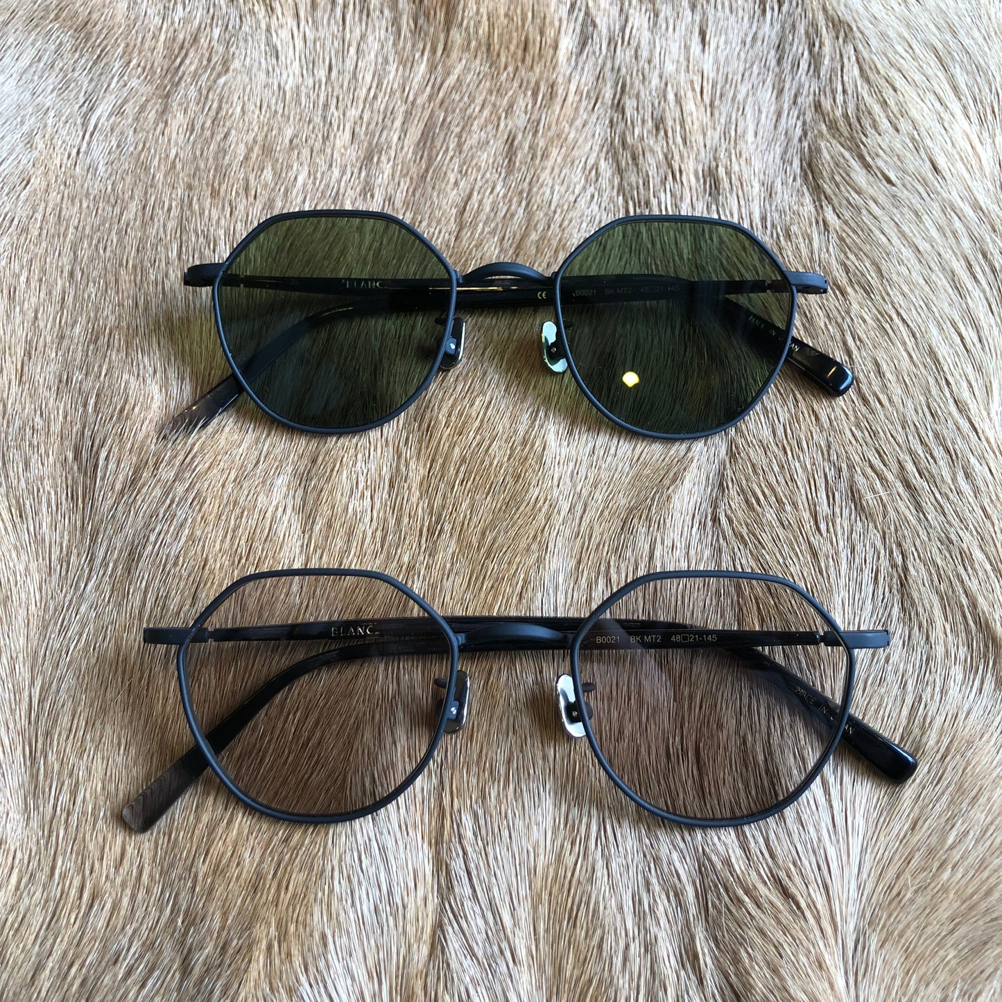 B0021 BLACK MAT 2 / V.GRN