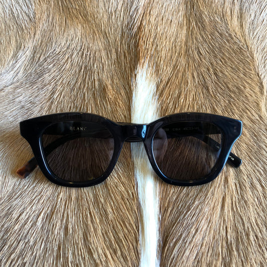 B0039 CLR BLK / M.GRY