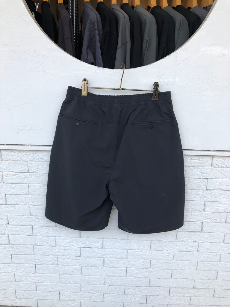 VAH25S003 LIVE-SHORTS Black