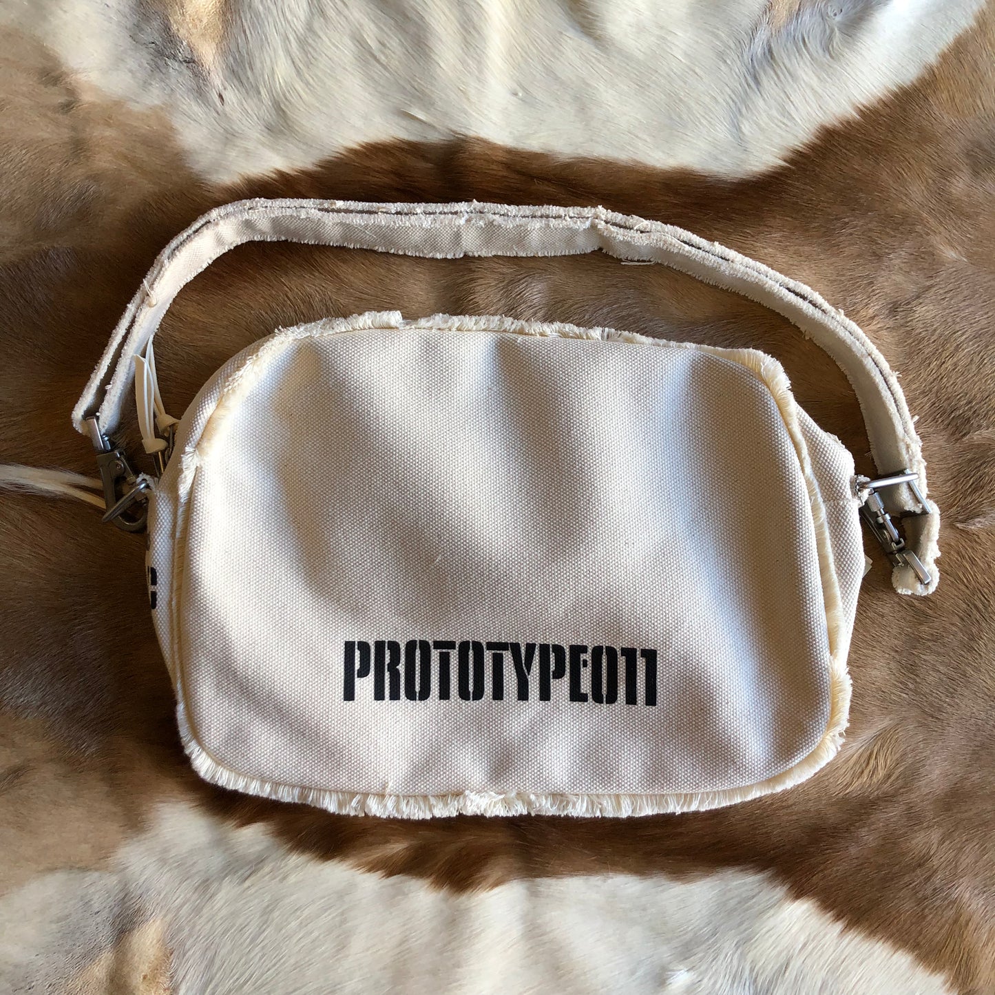PROTOTYPE011 Ecru