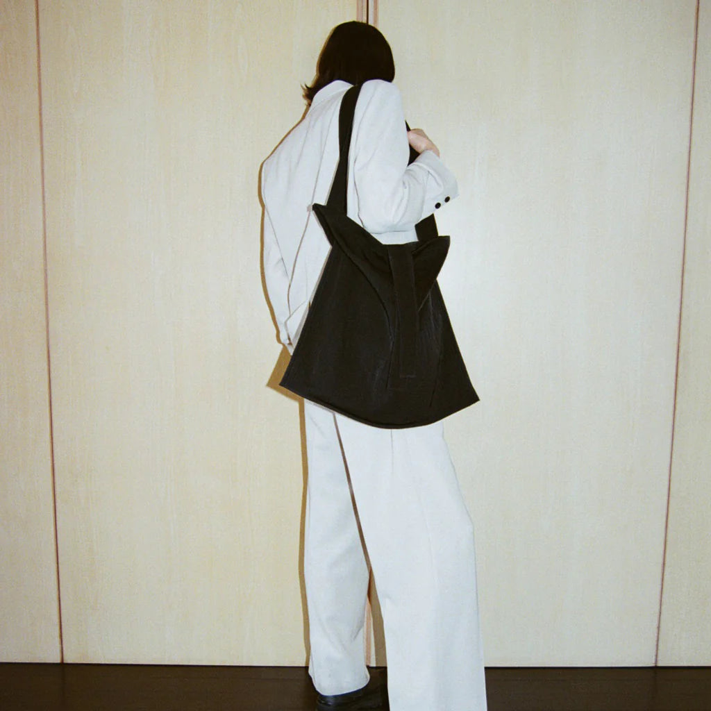 MARY INSIDE OUT TOTE - L / CERATO BRIGHT BLACK