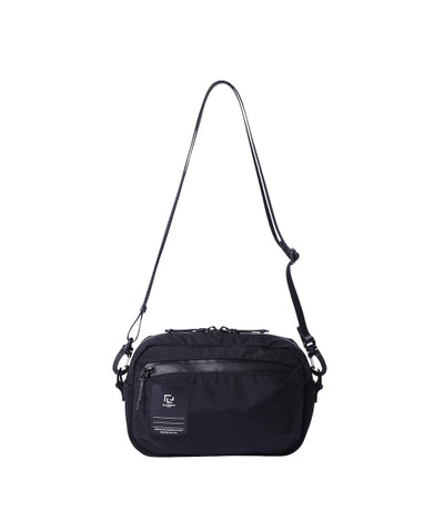 B018010 SHOULDER POUCH