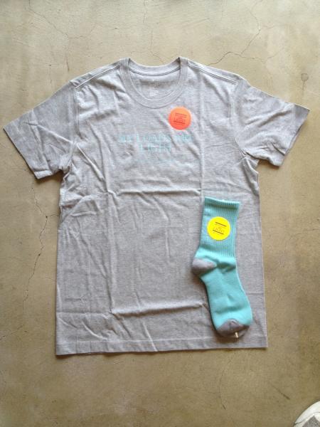 MY LOADS ARE LIGHT basic-T&sox gift set