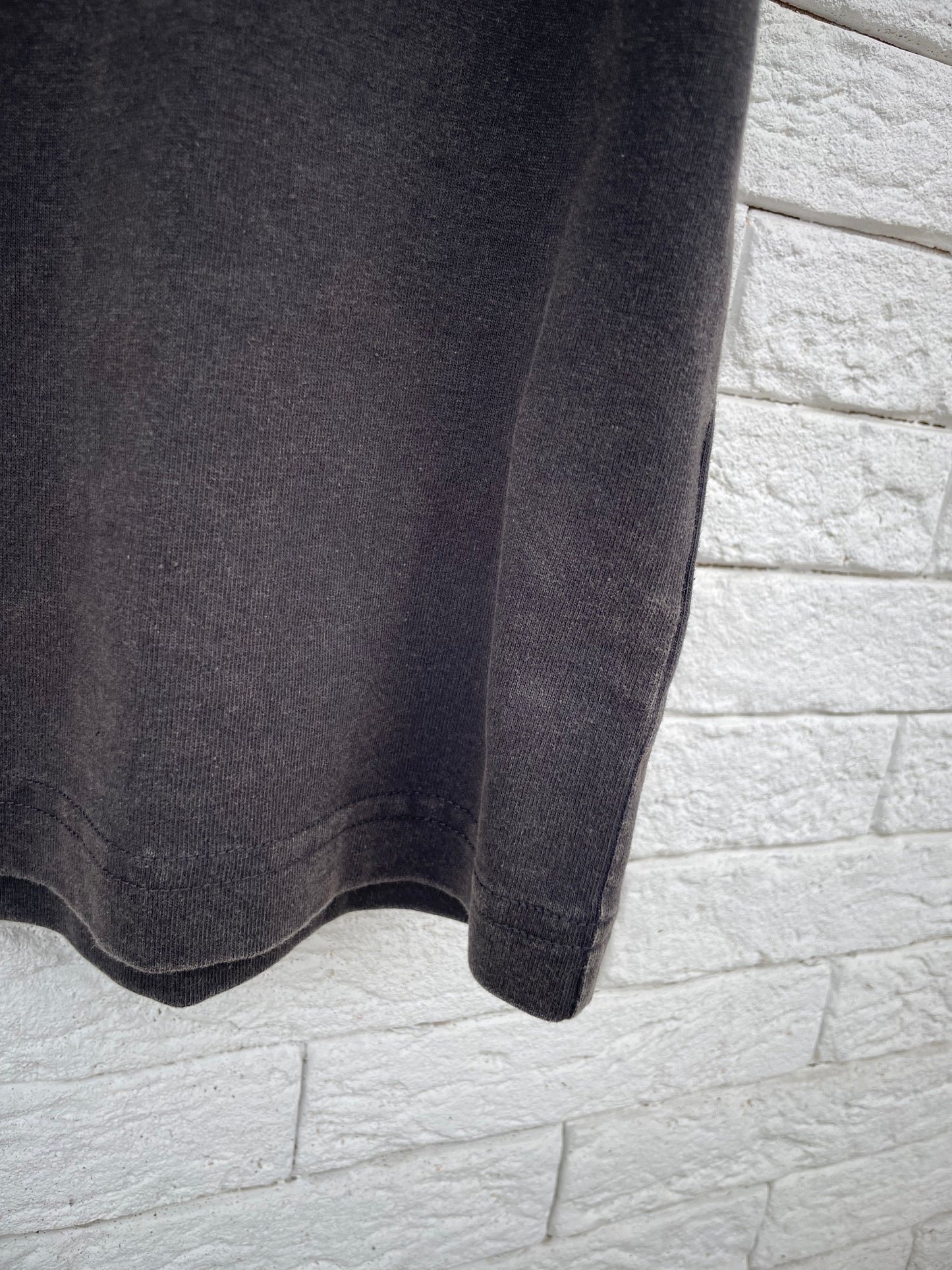 TTT15TS003	TTT Block T-shirt Black Acid Wash