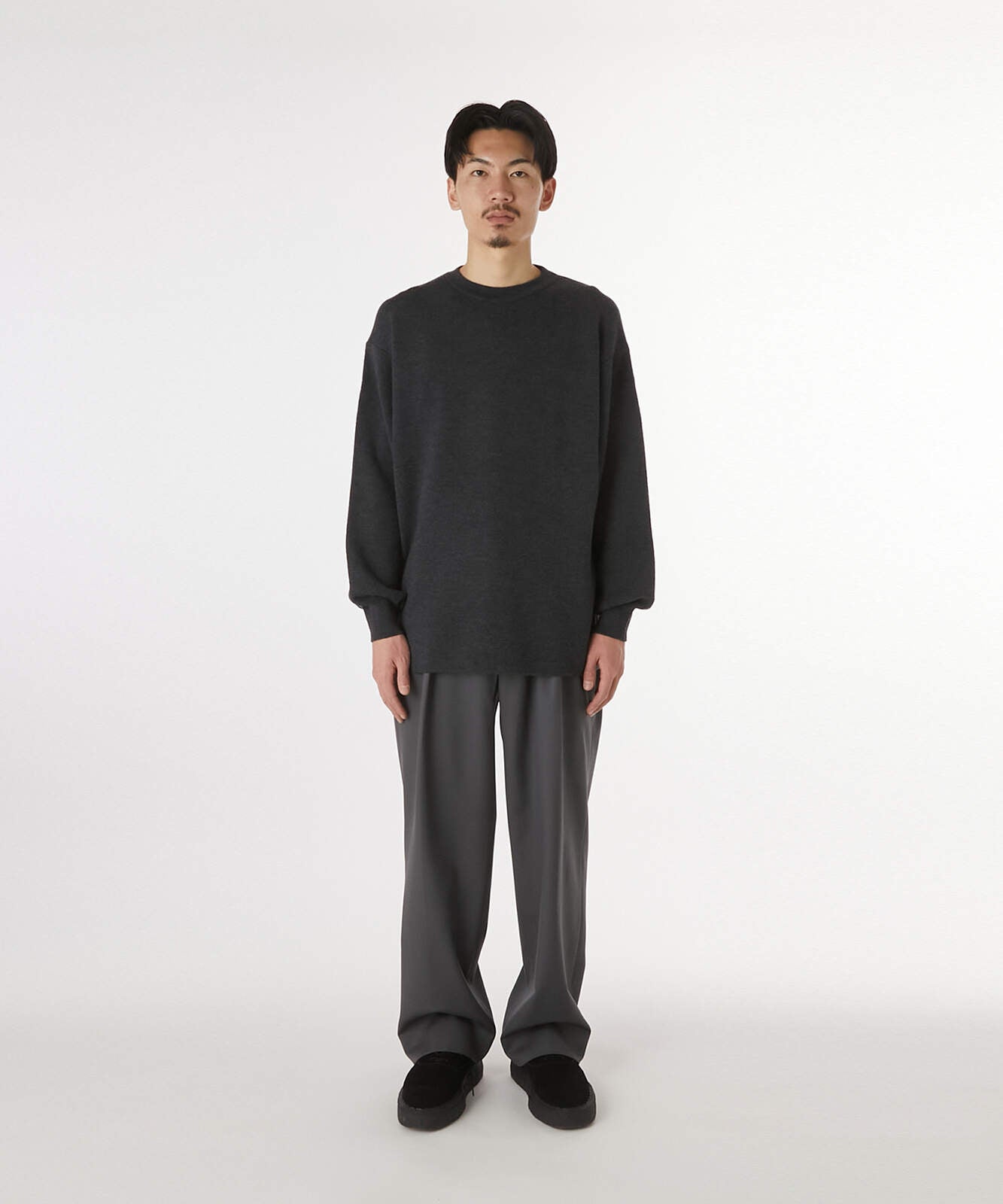 2252-KT05-042 / CREWNECK KNIT CHARCOAL