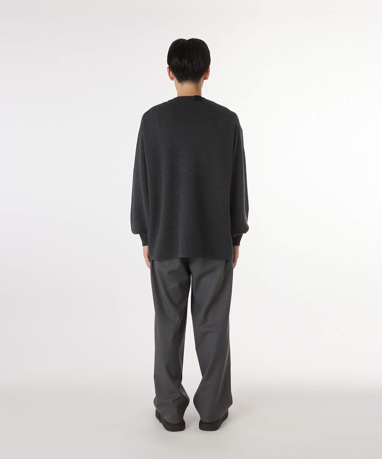 2252-KT05-042 / CREWNECK KNIT CHARCOAL