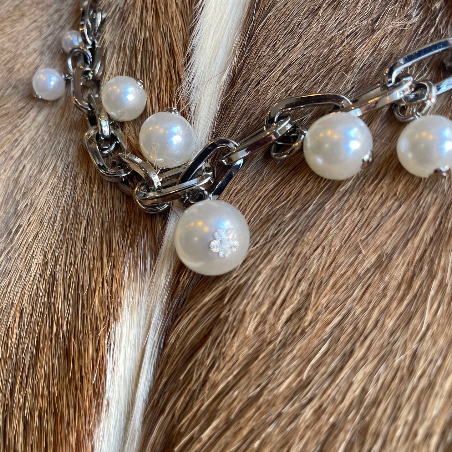 004342813 Pearl Wallet Chain Silver