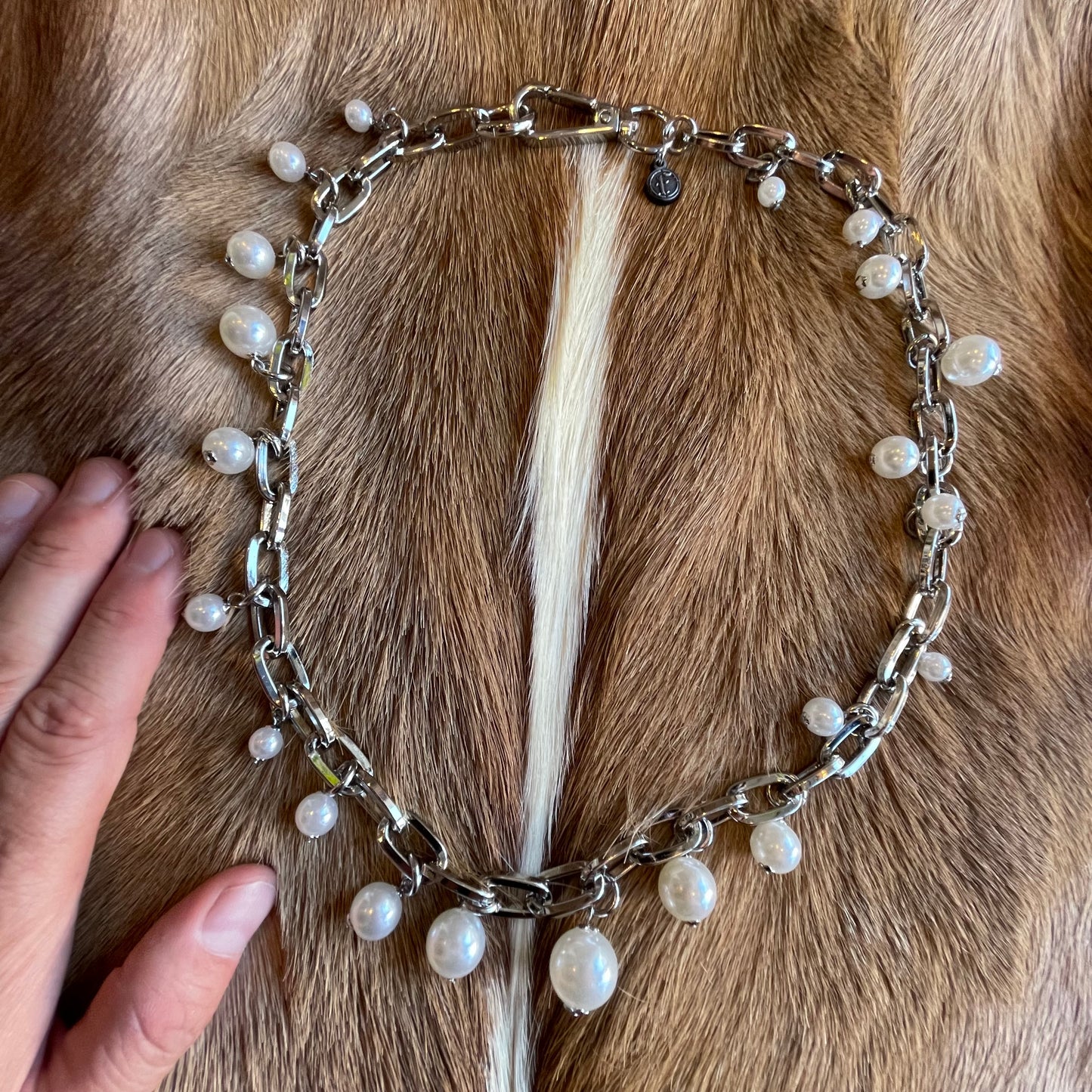 004342813 Pearl Wallet Chain Silver