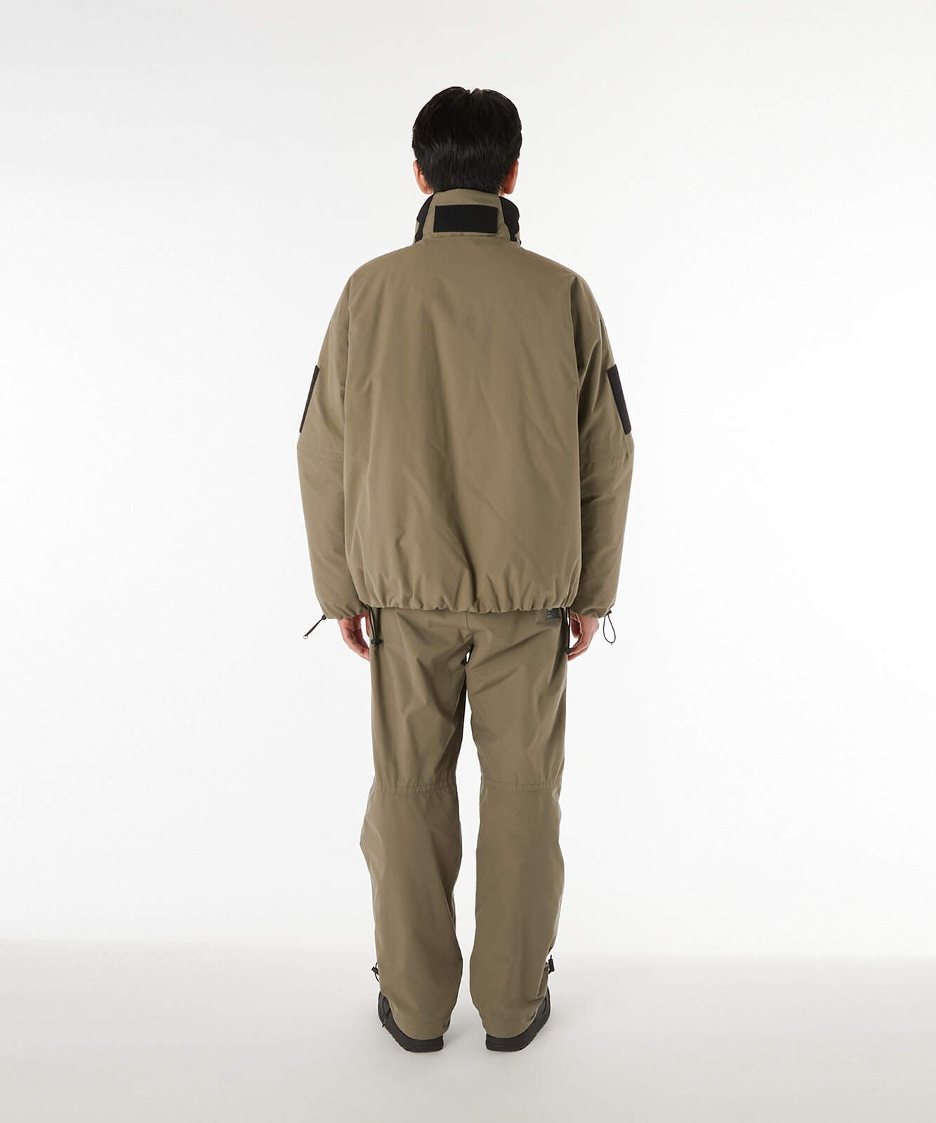 9252-BL05-002 / PUFFER JACKET BLACK