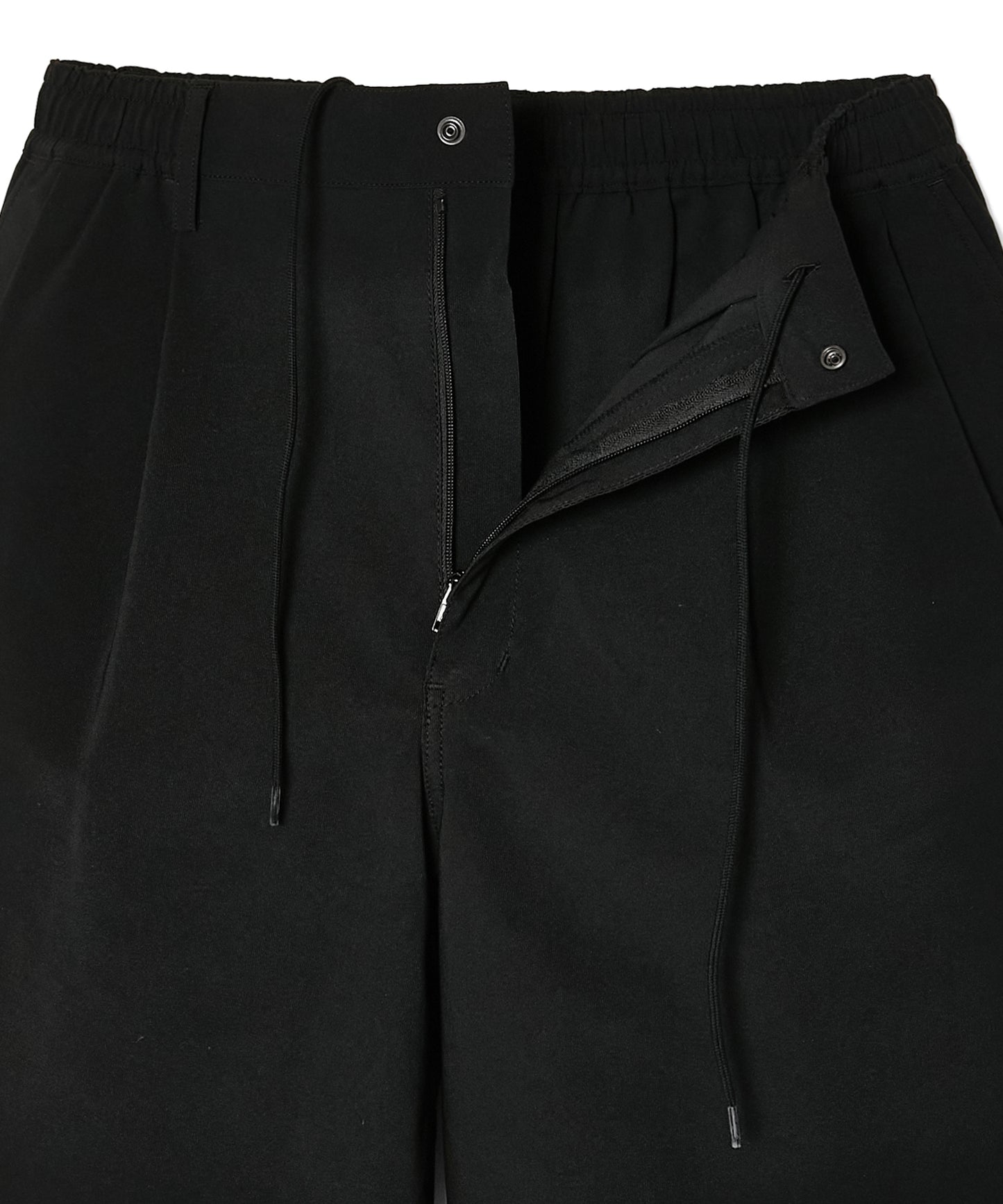 9261-CP54-002 / TUCK HALF PANTS BLACK