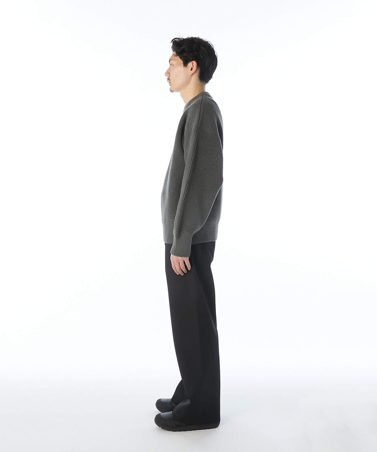 9262-KT01-025 / CREW NECK KNIT KHAKI