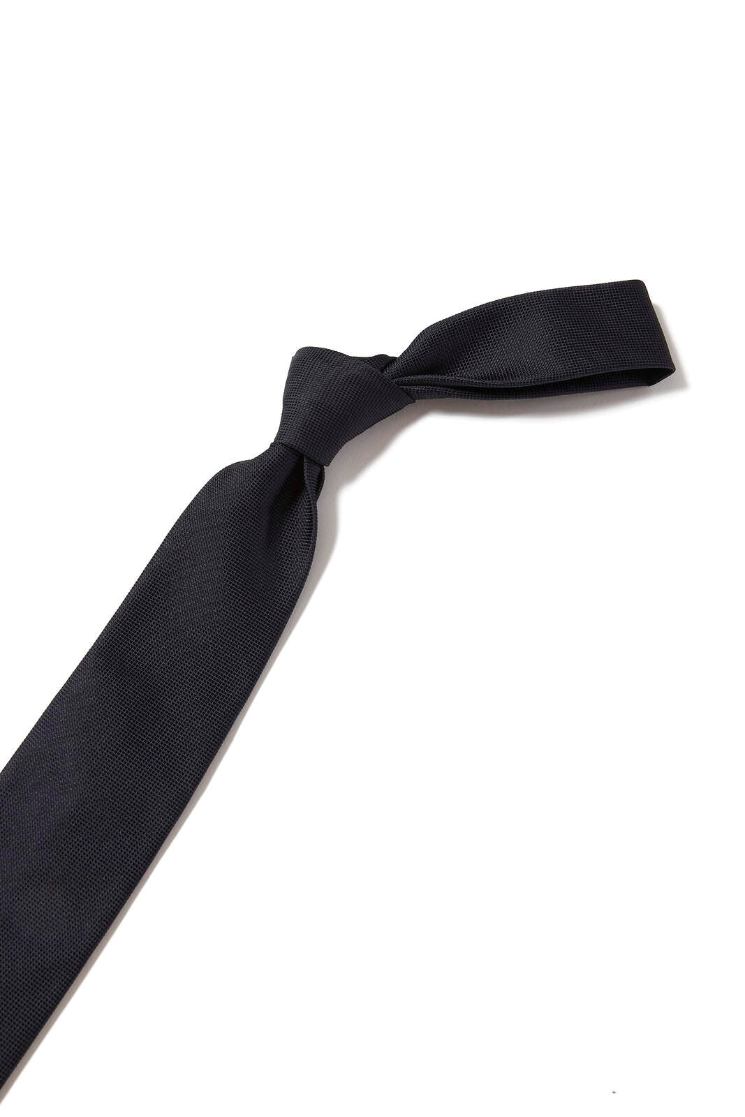 AC28 / TIE NAVY