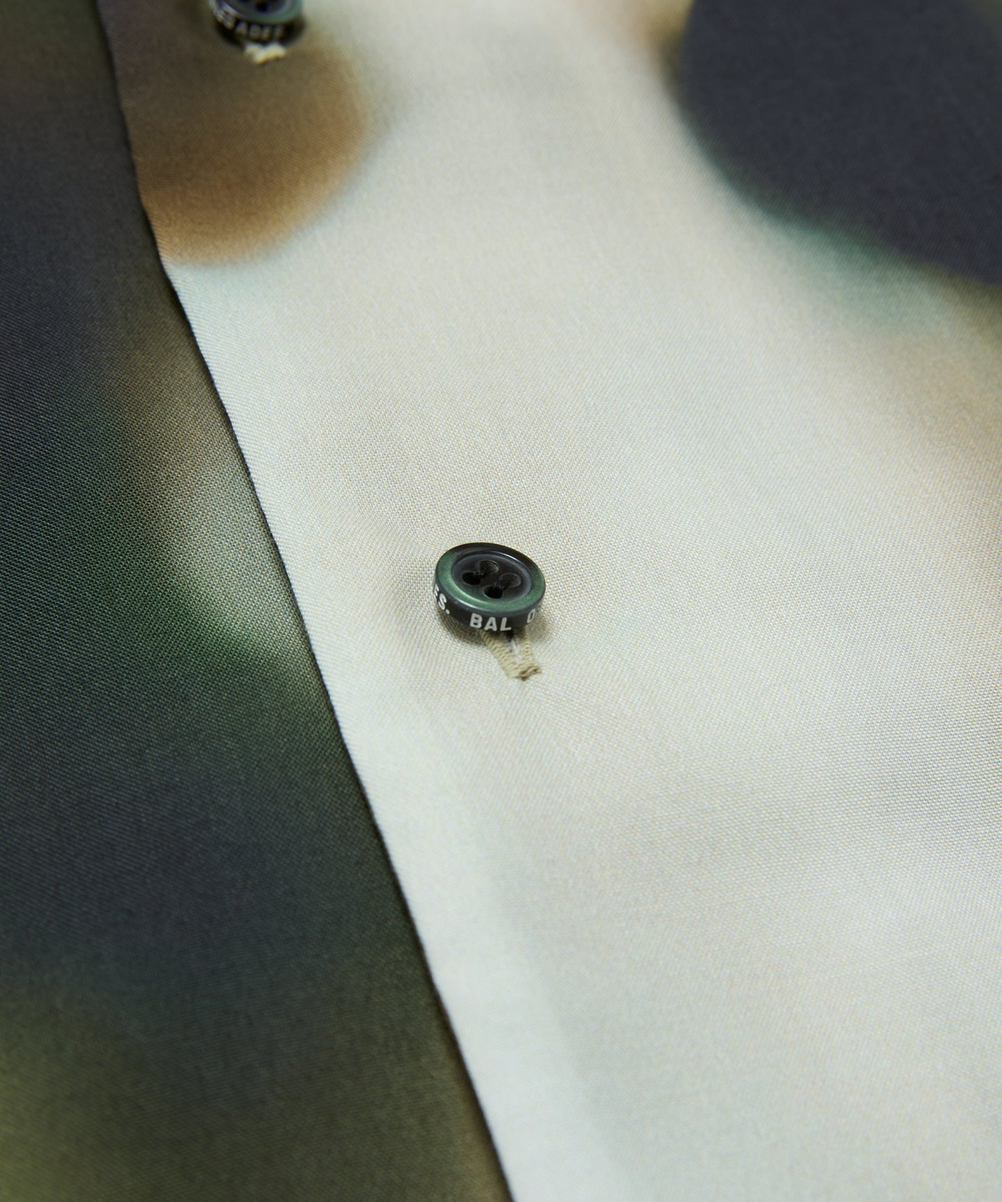 BAL-2190 BLUR PATTERN SS SHIRT BLUR