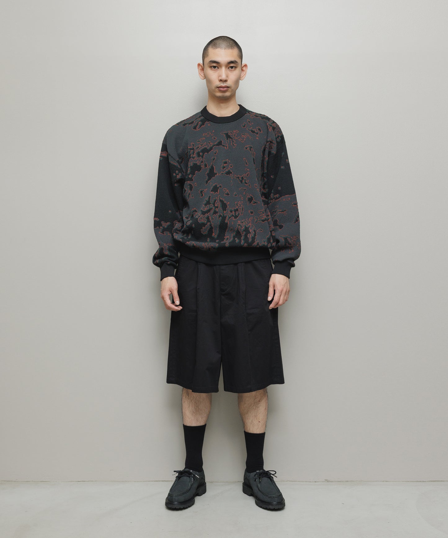 BAL-2192 JACQUARD PATTERN CREWNECK SWEATER BLACK