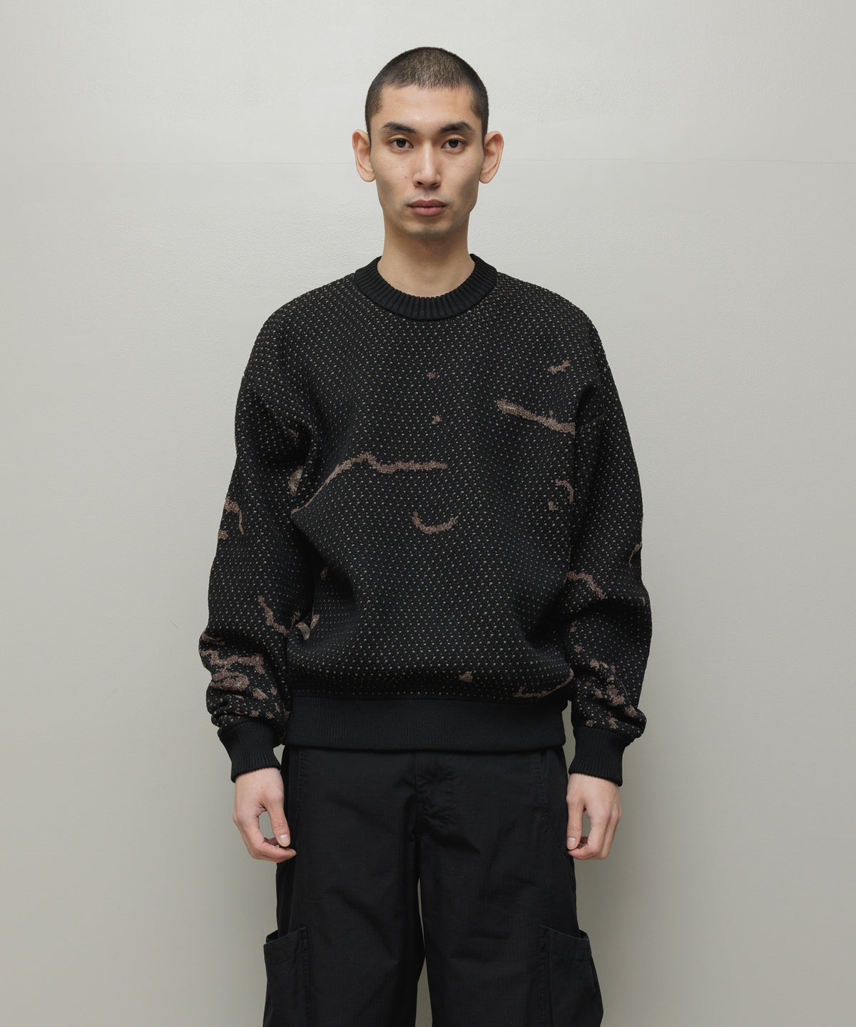 BAL-2220 JACQUARD PATTERN CREWNECK SWEATER BLACK
