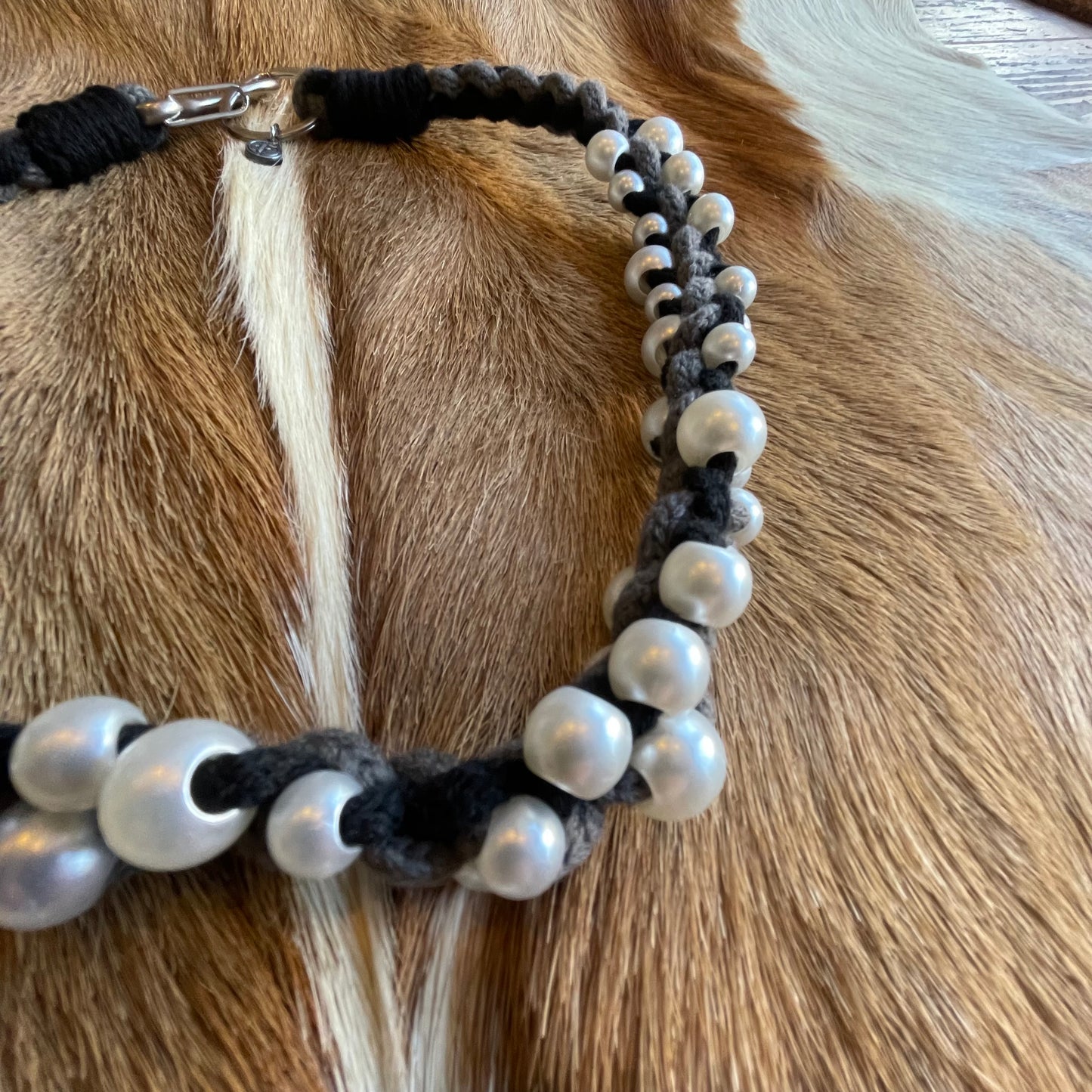 004342812 Pearl Cord Black