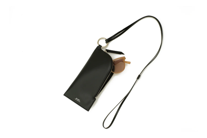 CA01 BLACK