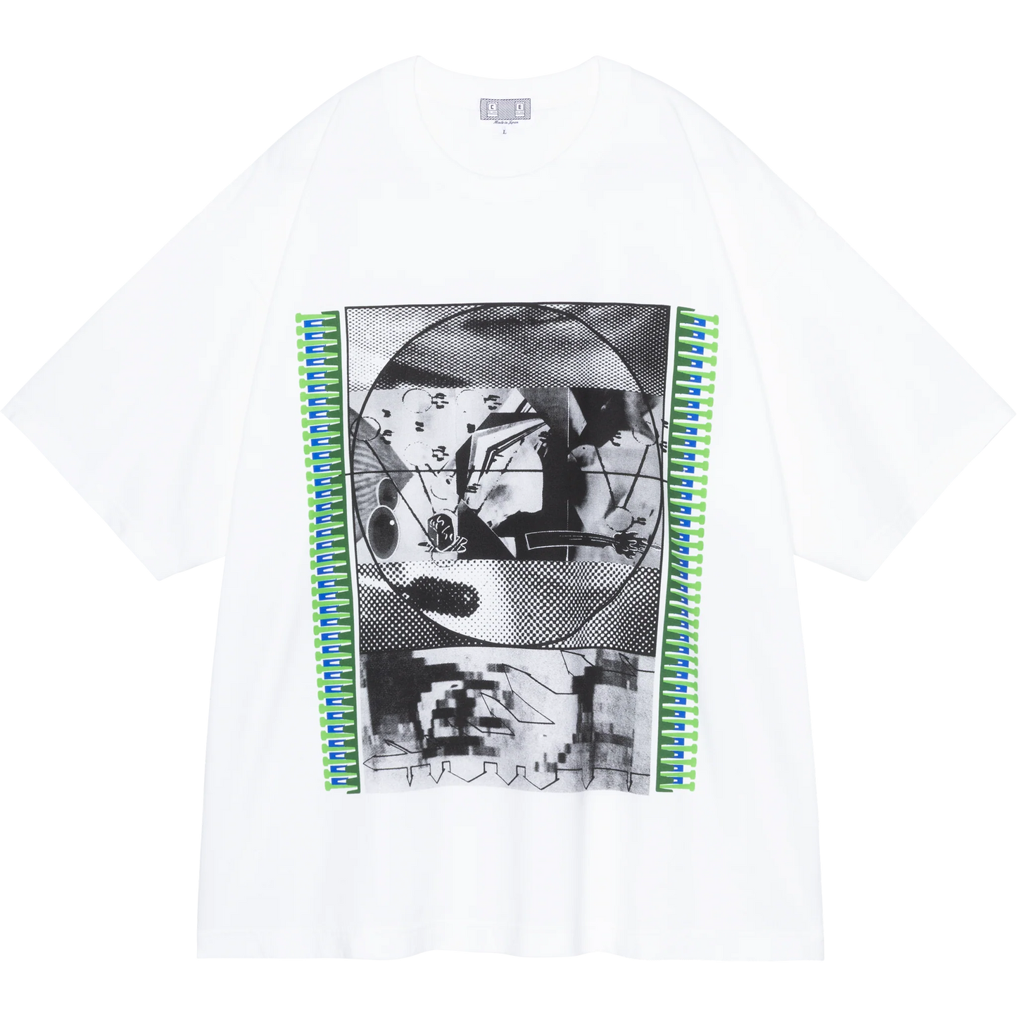 CES29T22 FK HstamimicVRSN BIG T WHITE