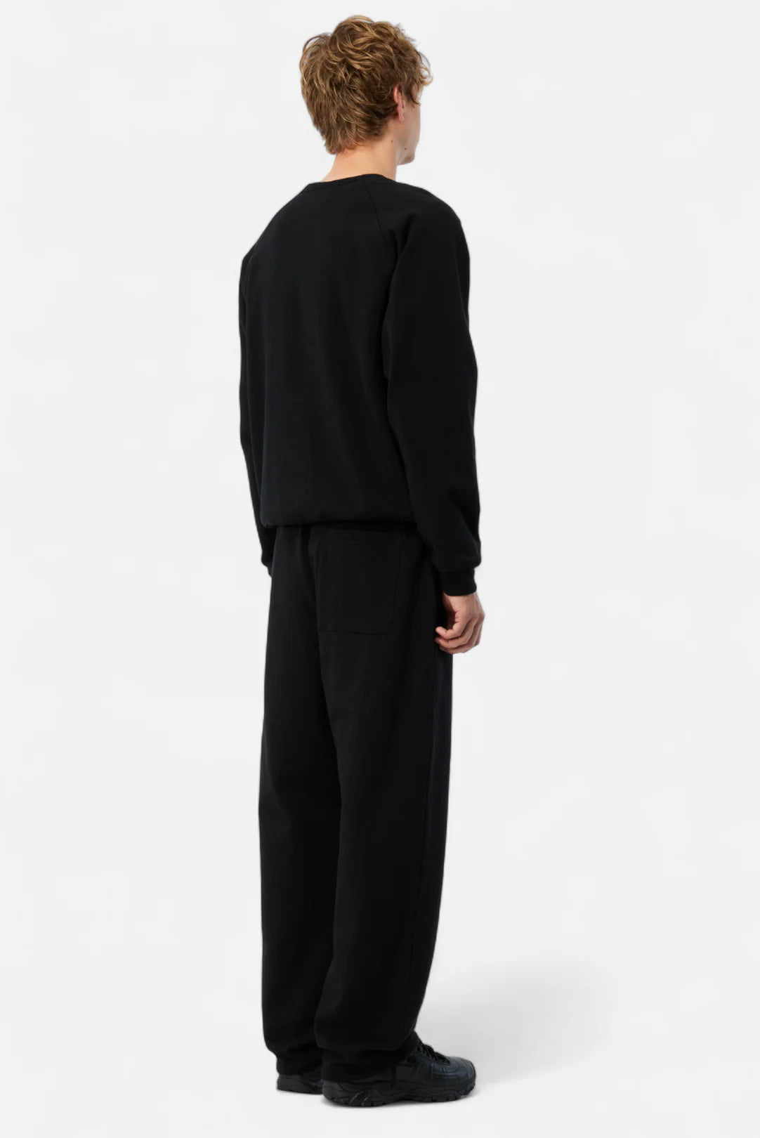 Cursive Small Logo Crewneck BLACK