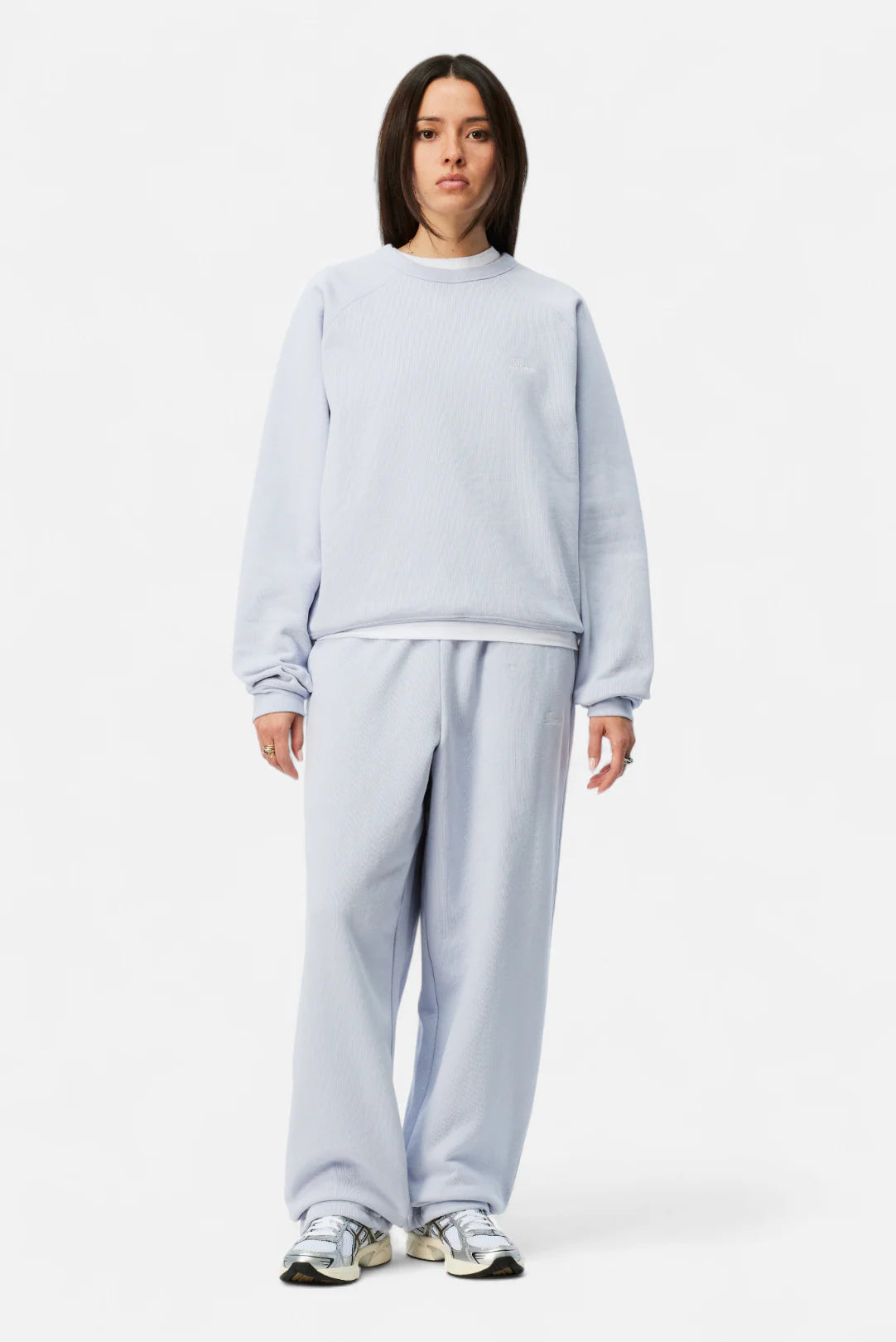 Cursive Small Logo Crewneck Gray Lavender