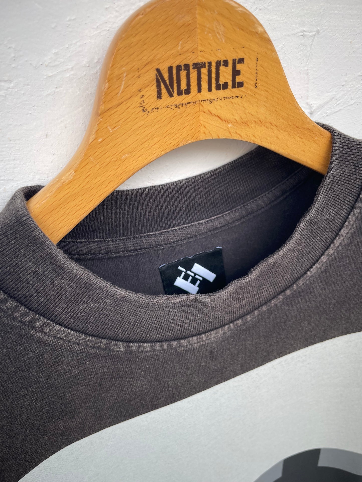 TTT15TS003	TTT Block T-shirt Black Acid Wash