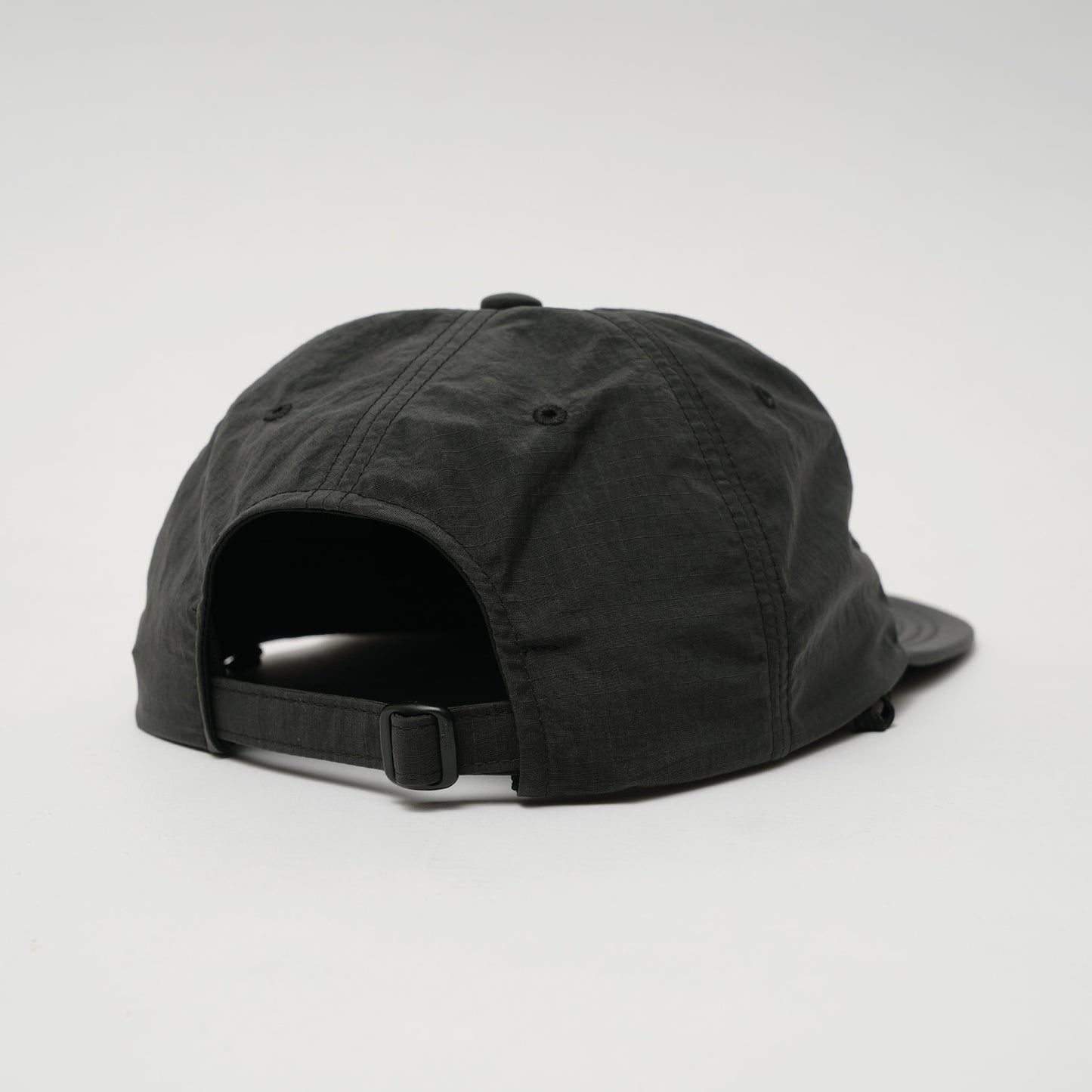 GB26FW-001 SOFT BRIM 6 PANEL CAP w/ CHIN STRAP (OFFLINE) BLACK