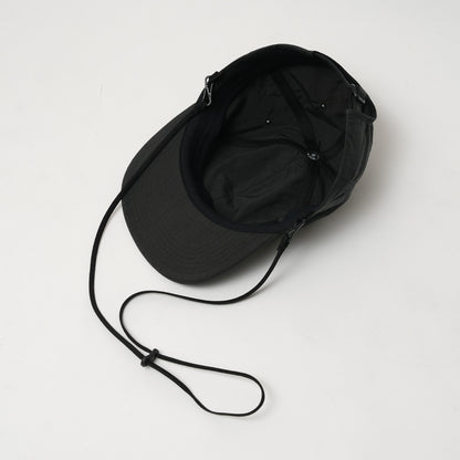 GB26FW-001 SOFT BRIM 6 PANEL CAP w/ CHIN STRAP (OFFLINE) BLACK