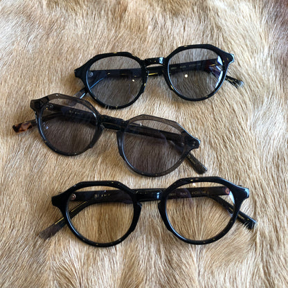 BM001 BLK / ICE GRY