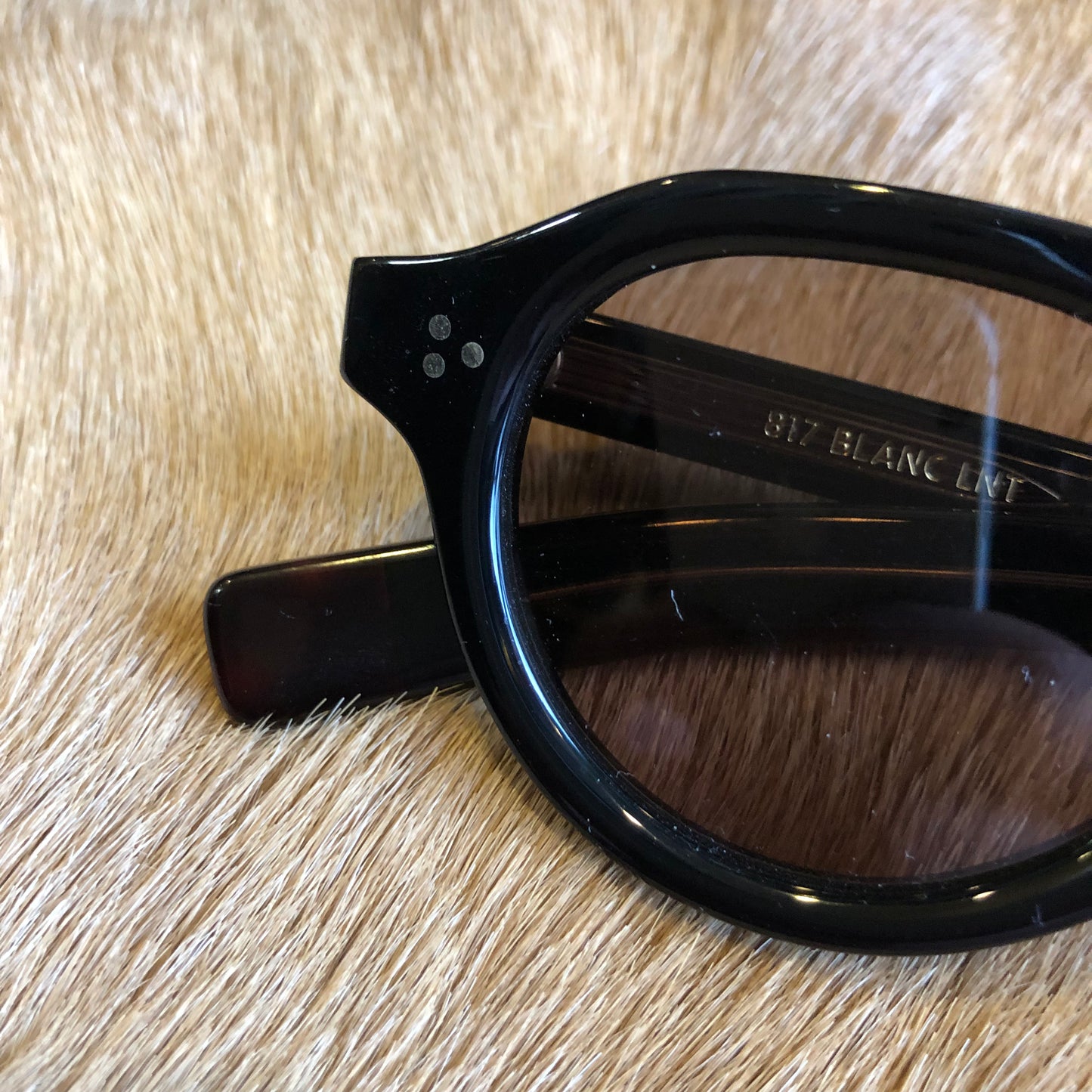 BE009 BLACK / L.BRN