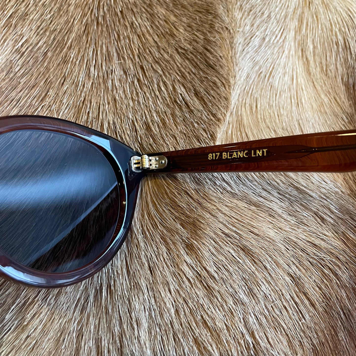 BE019 DARK AMBER / S.GRY
