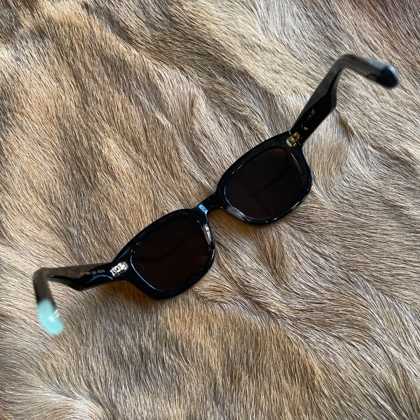 BE001 CLR BLK / BRN
