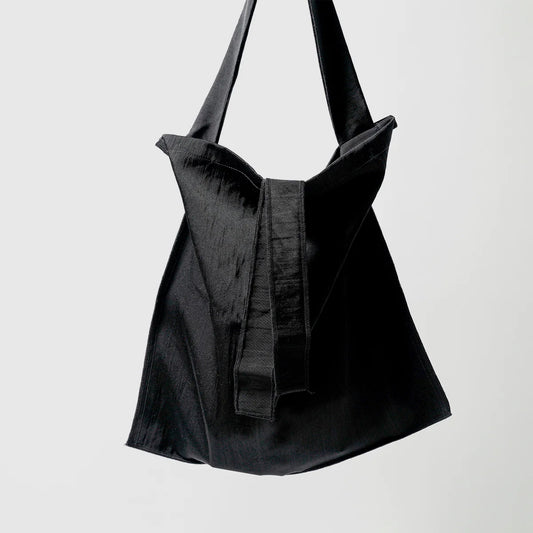MARY INSIDE OUT TOTE - L / CERATO BRIGHT BLACK