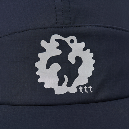 TTT15H009 TTT Clogged Bear Running Cap Metallic Navy / balck