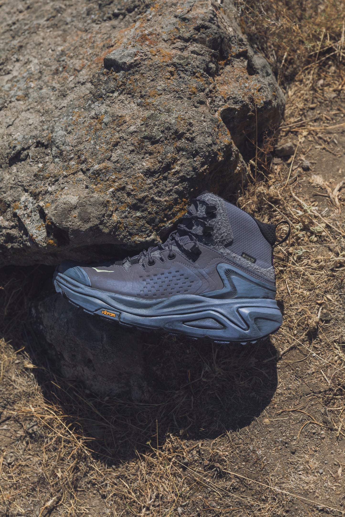 HOKA 『KAHA 3 GTX TP』